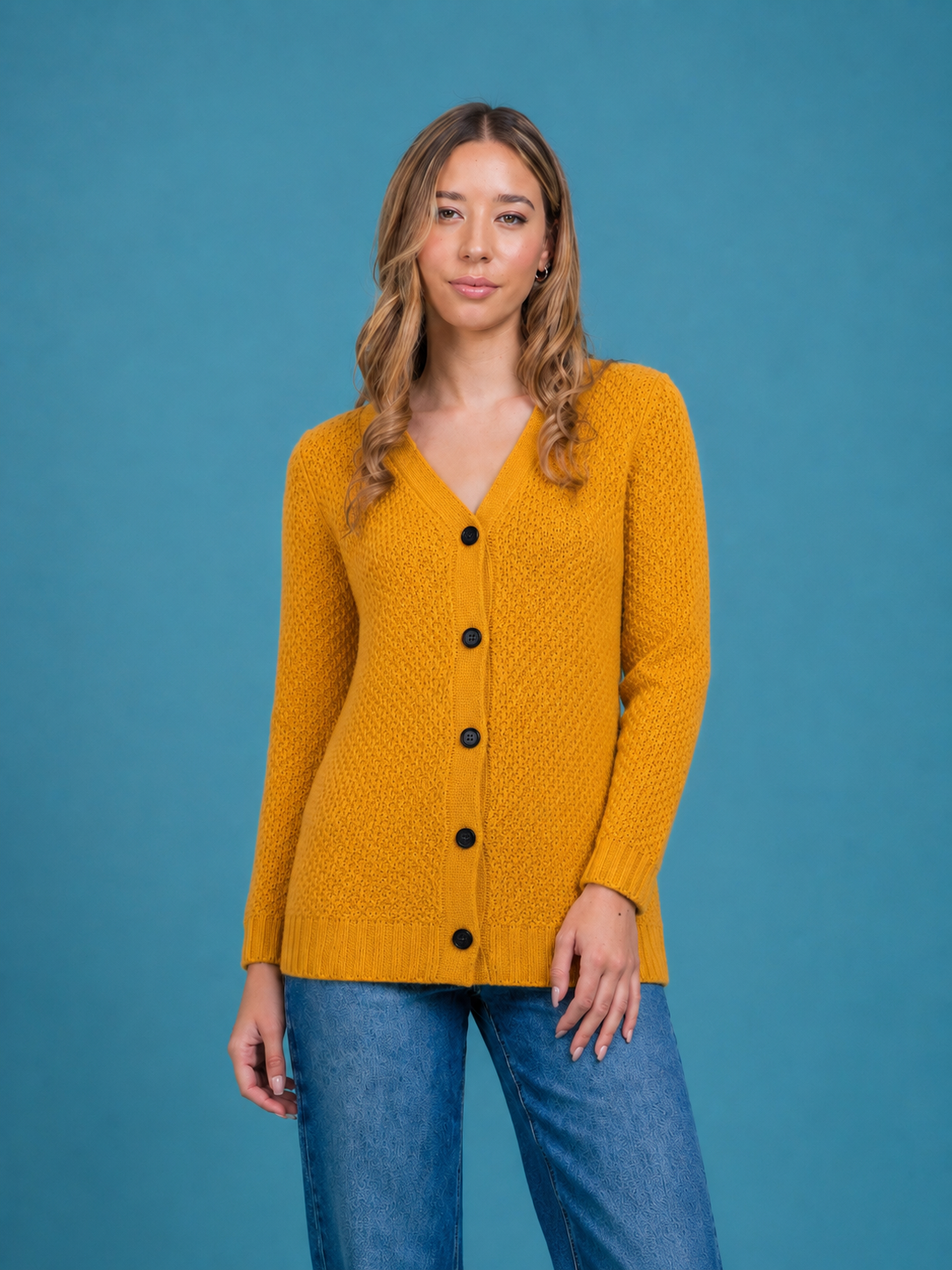 CARDIGAN CON BOTONES MOSTAZA ART 7999