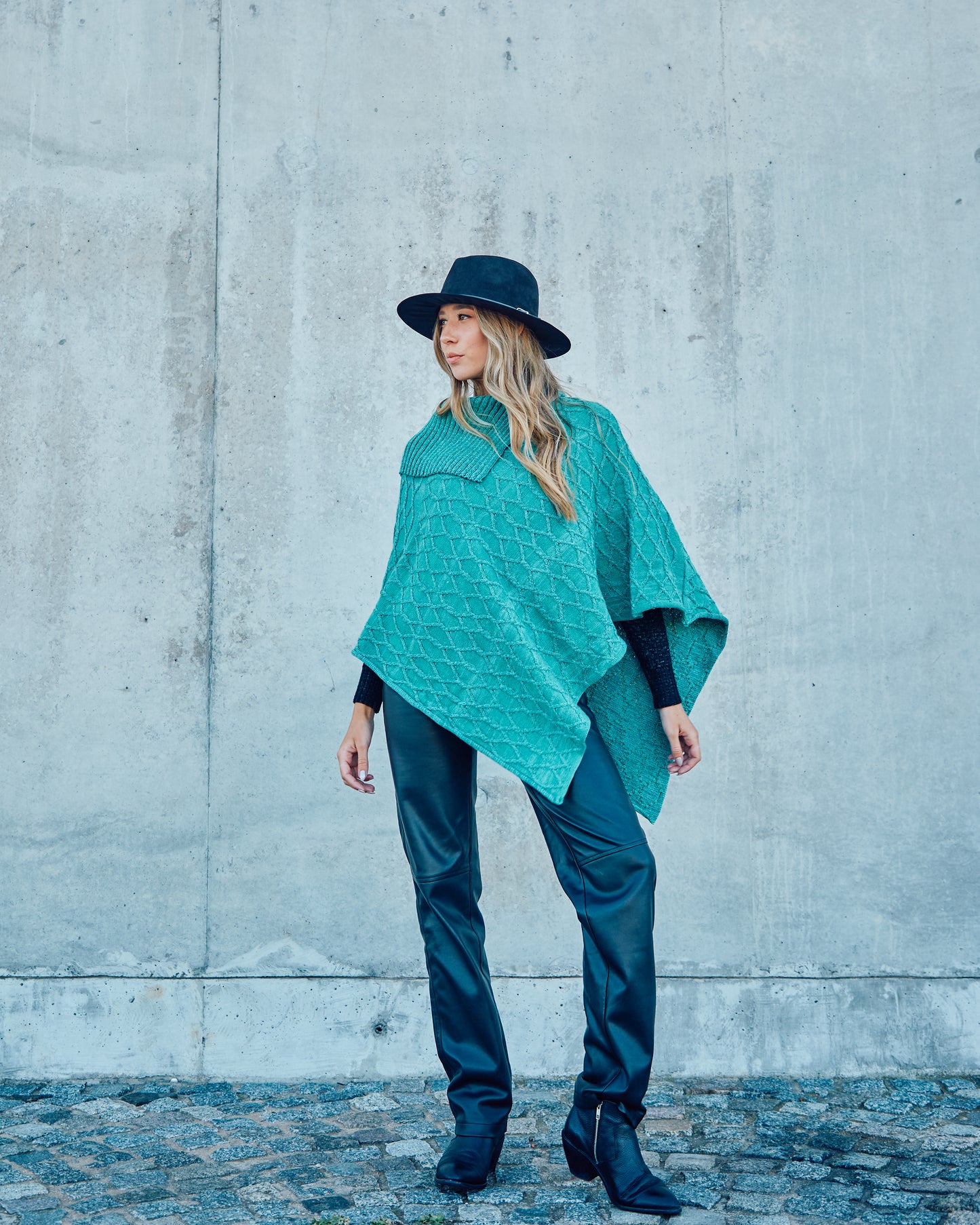 PONCHO LANA BOTÁNICO - 7986